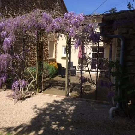 Guest house Les Granges De Gris Ceaux-en-Couhe